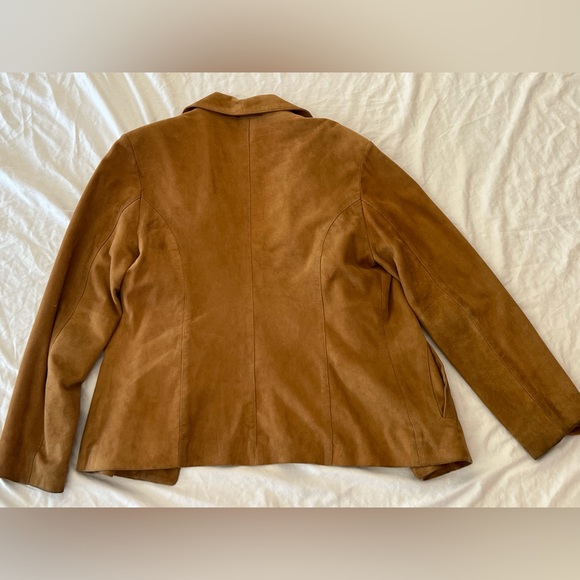 Detail Tan Suede Jacket, size large - Picture 3 of 6